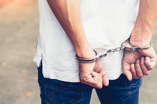 強制性交で逮捕されたら懲役はどのくらい？ 執行猶予はつく？